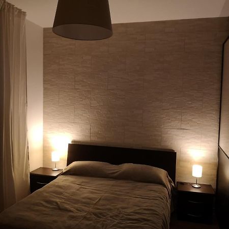 Queen East Verona Apartments エクステリア 写真