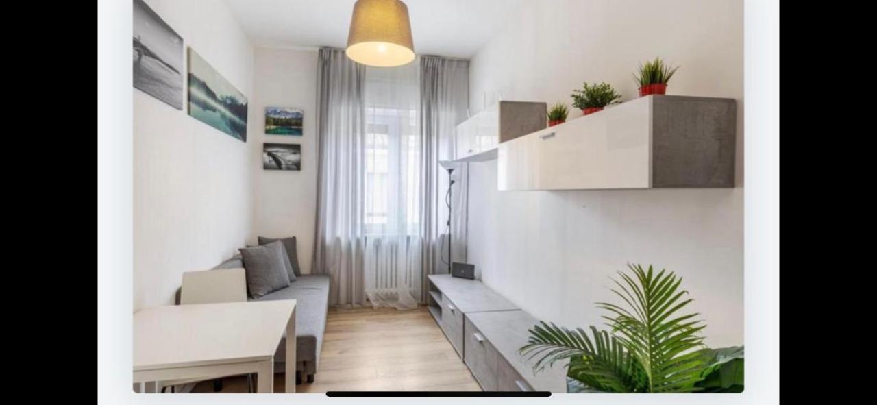 Queen East Verona Apartments エクステリア 写真