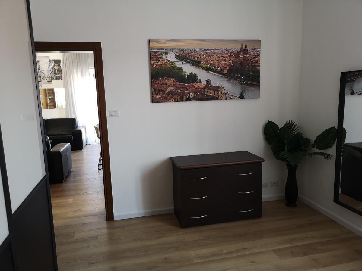 Queen East Verona Apartments エクステリア 写真